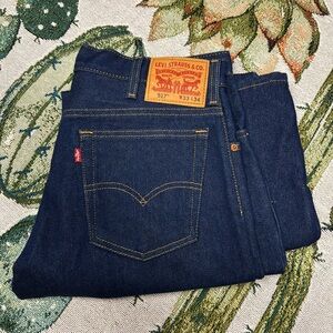Levi’s Men’s 517 Bootcut Jeans